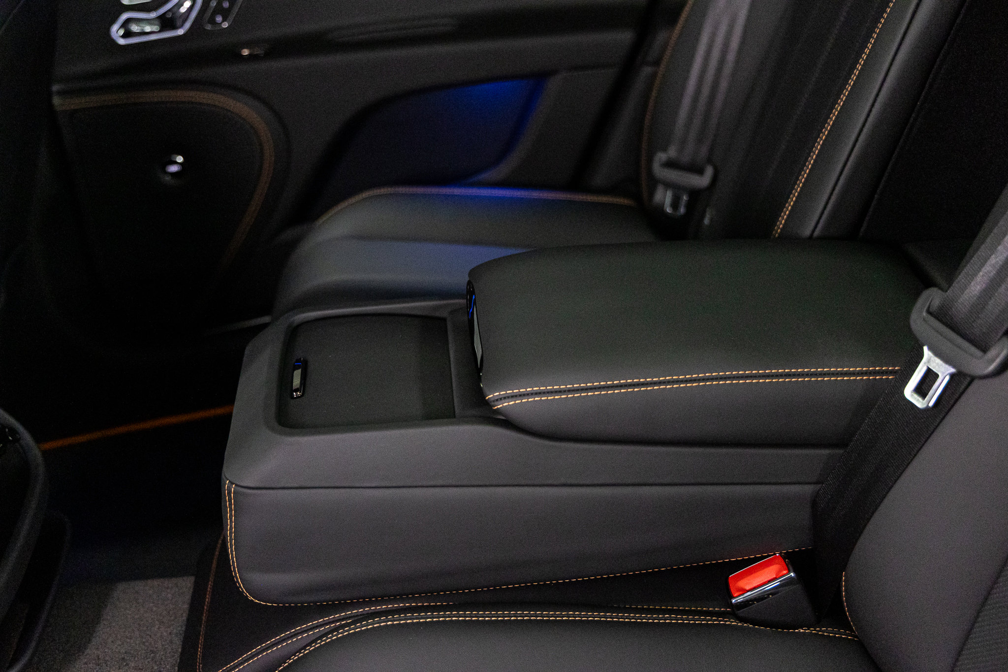 2025 Bentley Flying Spur - Photo 36