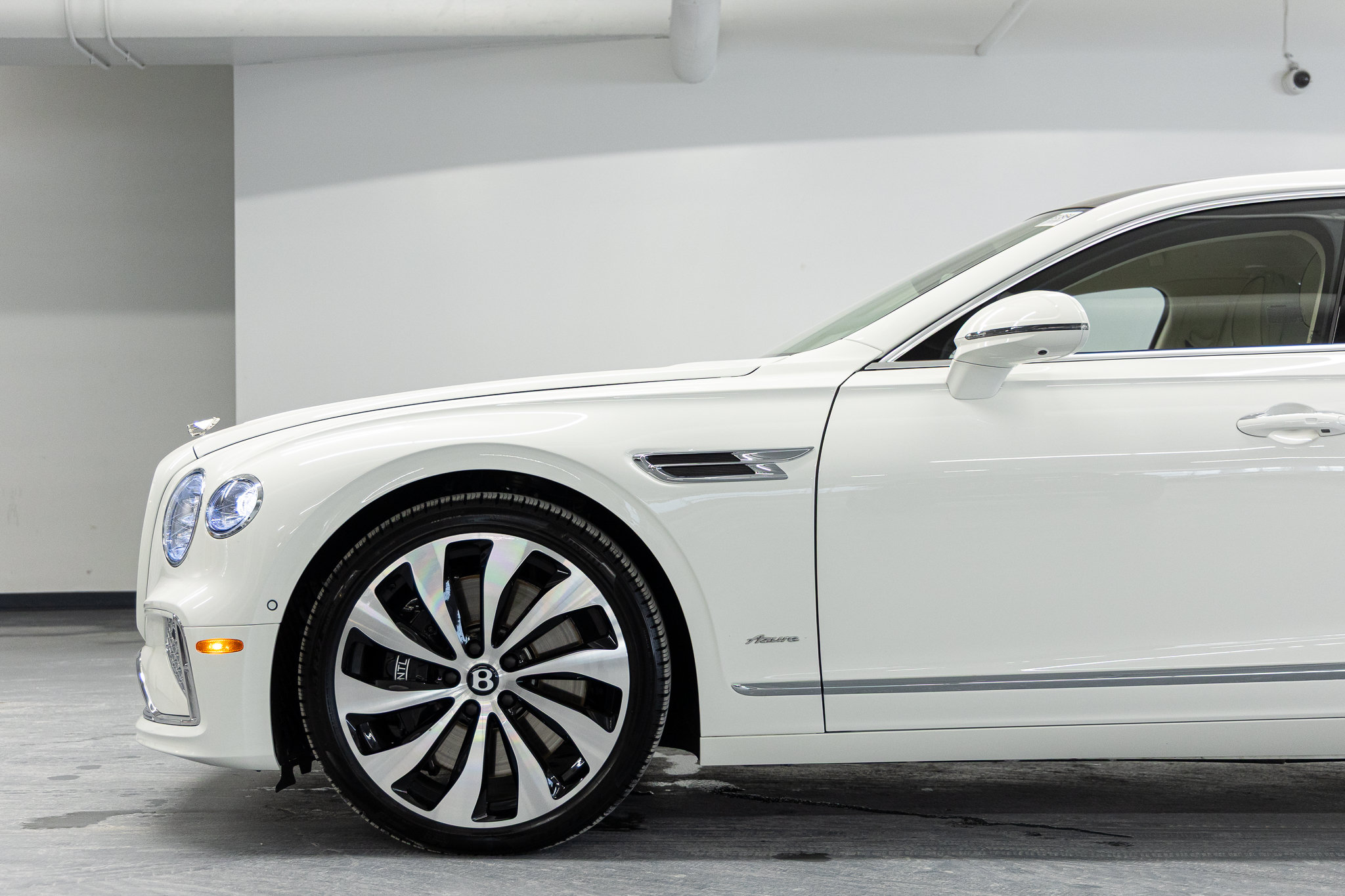 2026 Bentley Flying Spur Azure - Photo 16