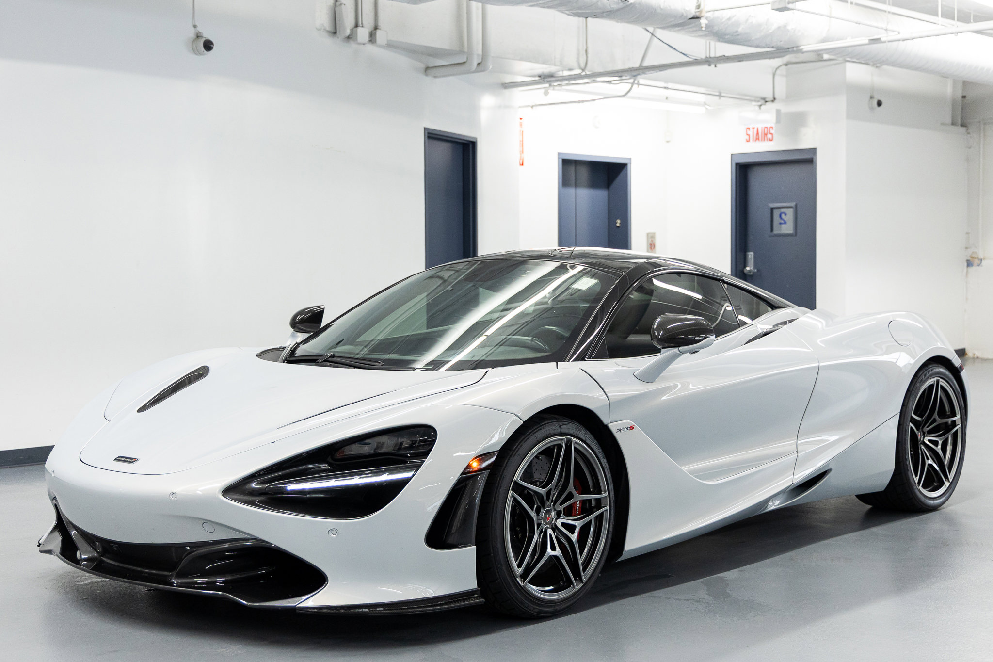 2018 McLaren 720S Base