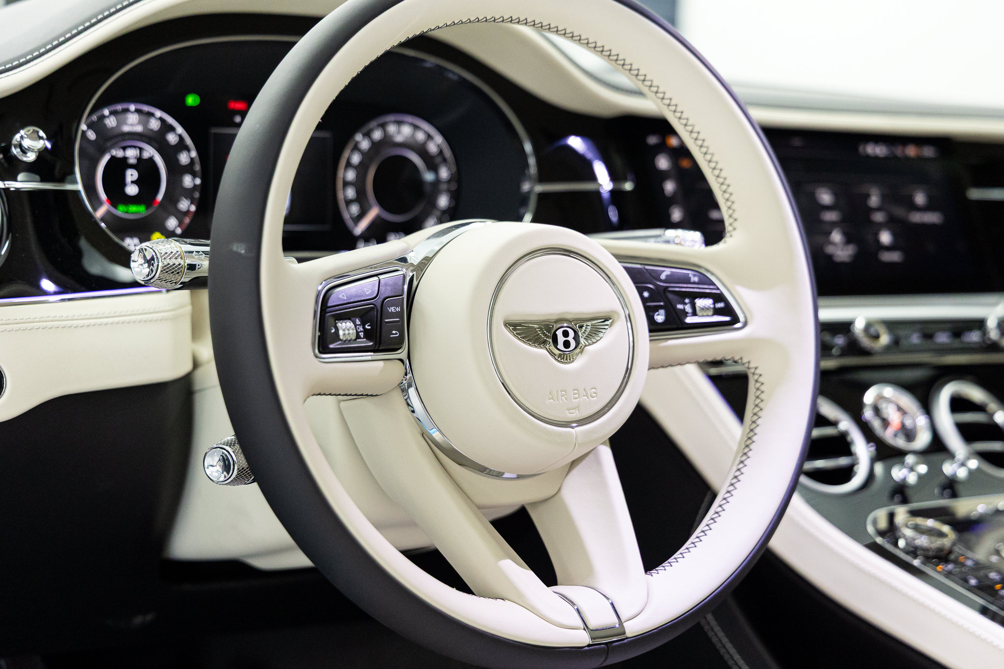 2026 Bentley Continental GT Azure - Photo 29