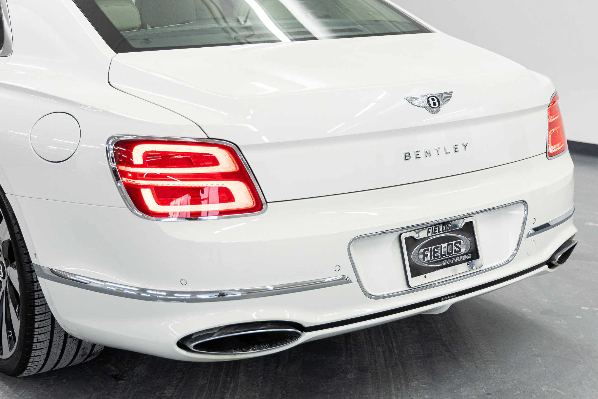 2026 Bentley Flying Spur Azure - Photo 24