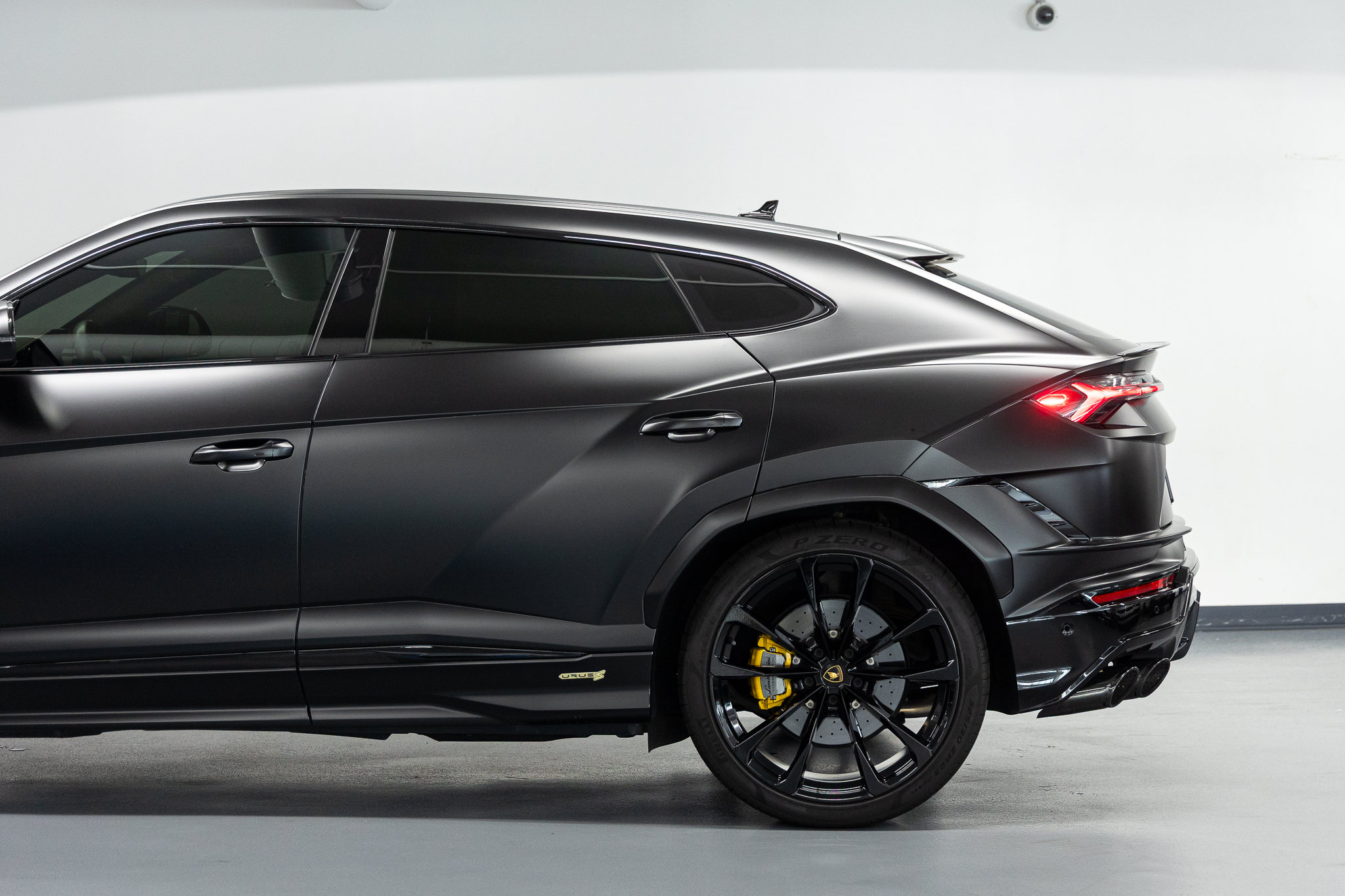 2024 Lamborghini Urus S - Photo 17