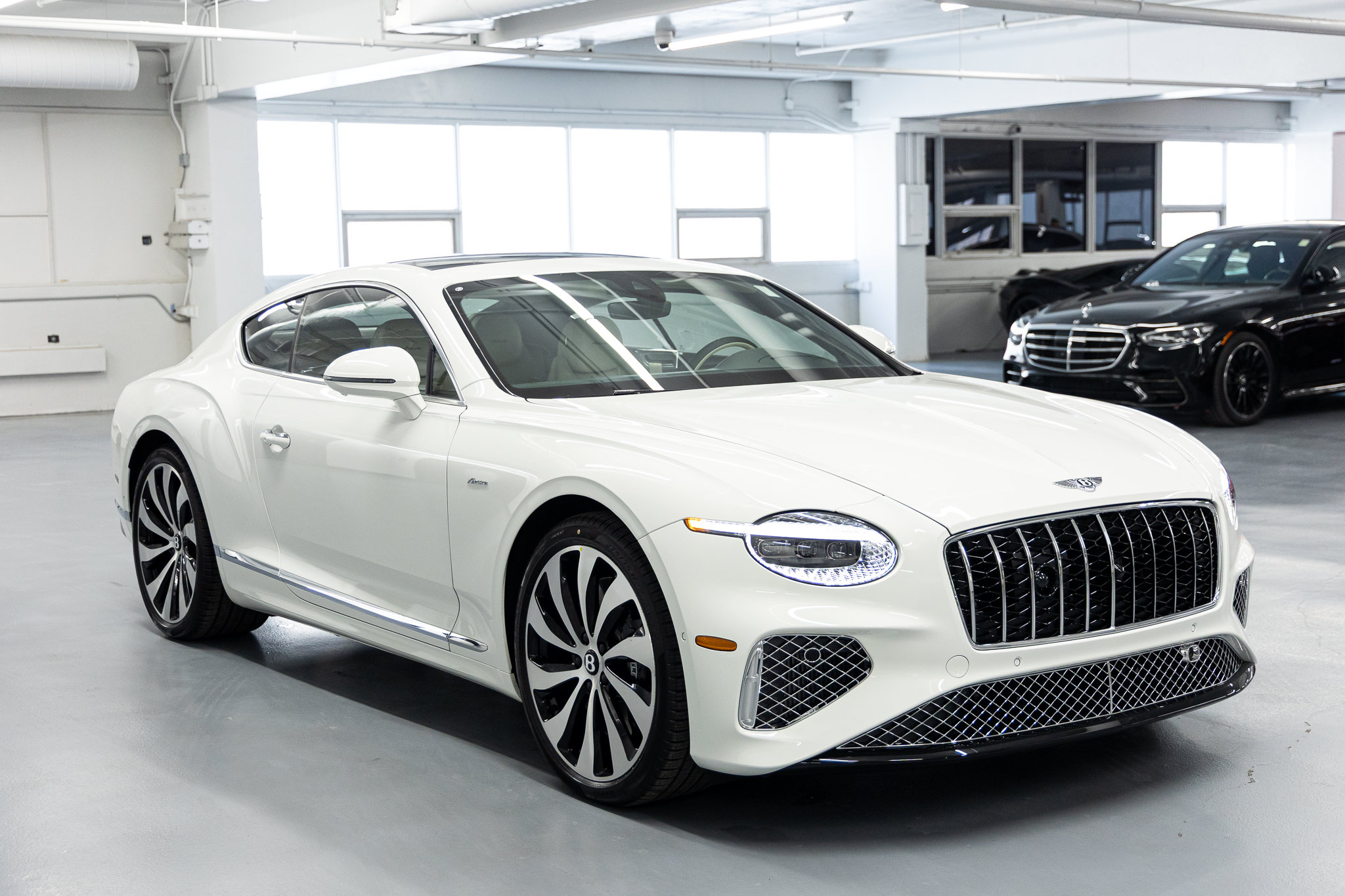 2026 Bentley Continental GT Azure - Photo 6