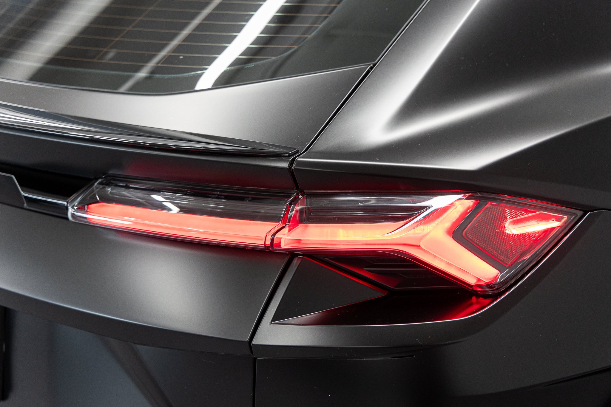 2024 Lamborghini Urus S - Photo 25
