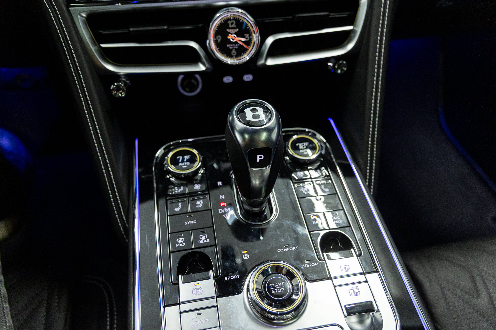 2026 Bentley Flying Spur Azure - Photo 29