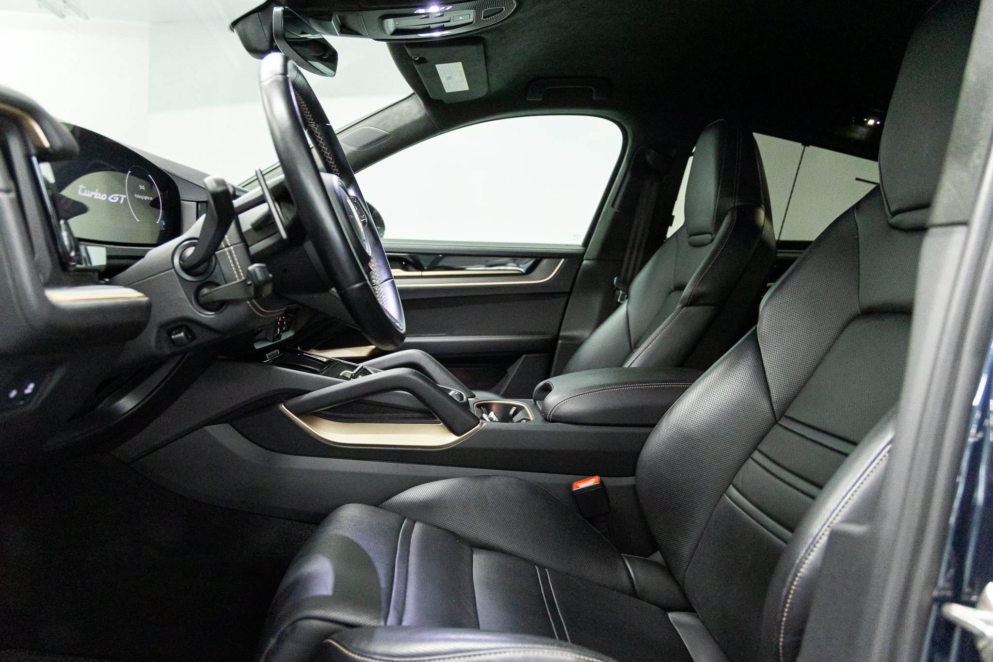 2024 Porsche Cayenne Coup Turbo GT - Photo 30