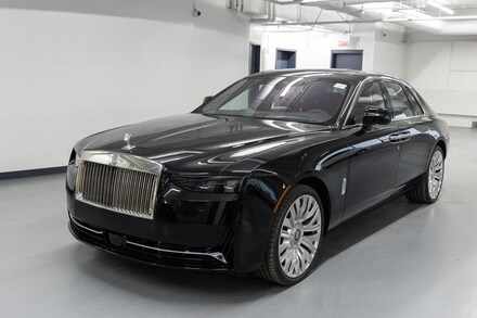 2025 Rolls-Royce Ghost Sedan