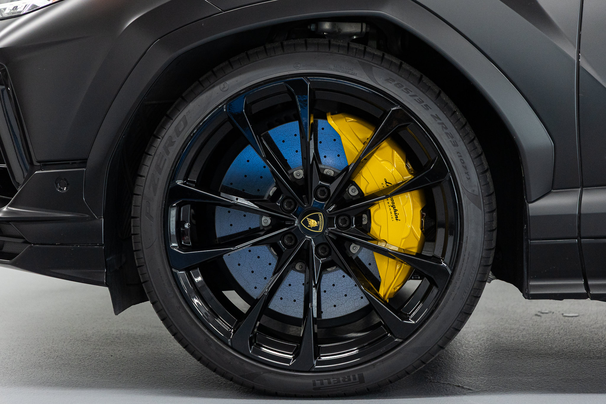 2024 Lamborghini Urus S - Photo 18