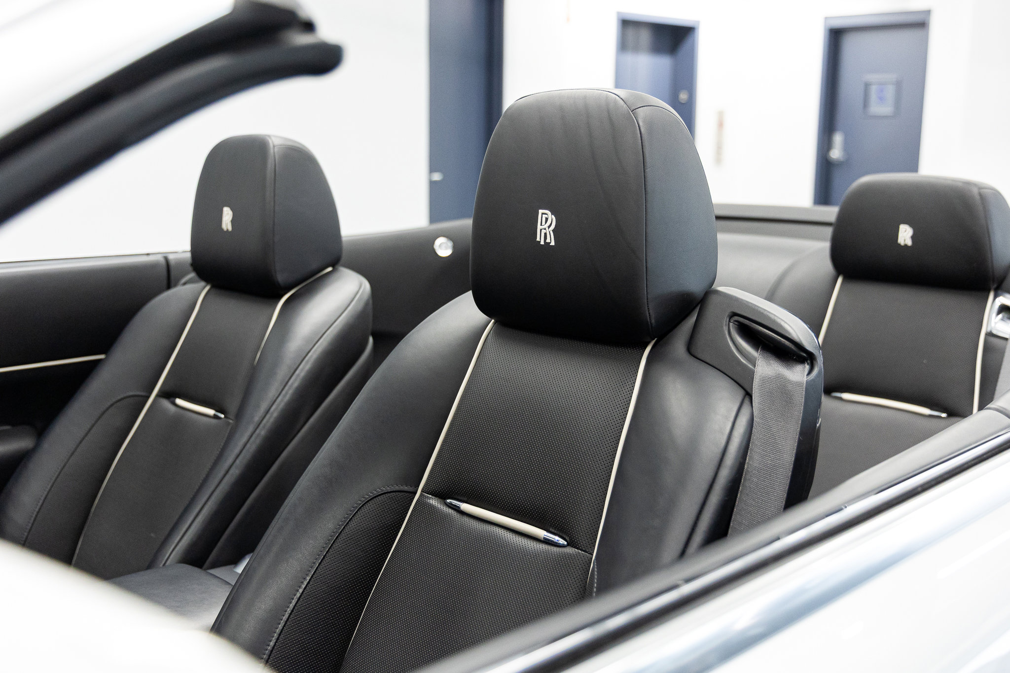 2017 Rolls-Royce Dawn Base - Photo 42