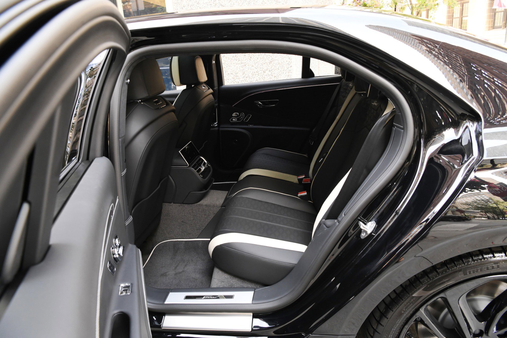2026 Bentley Flying Spur Speed - Photo 11