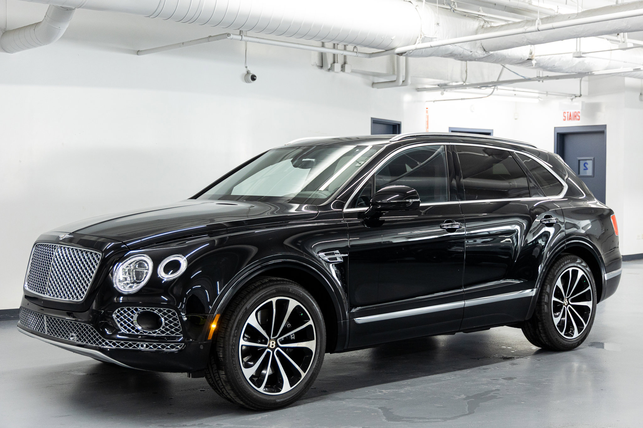 2020 Bentley Bentayga V8's photo