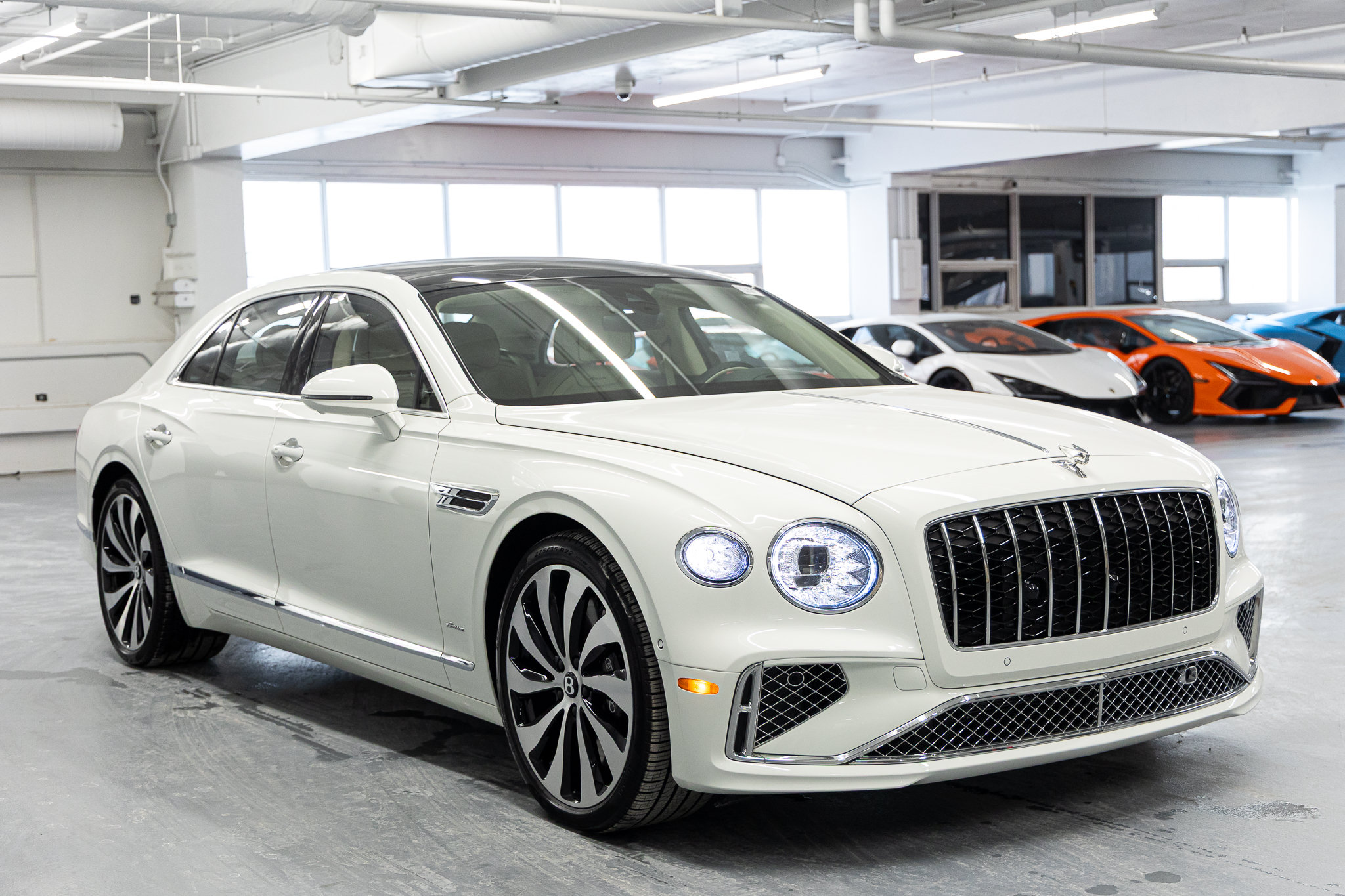 2026 Bentley Flying Spur Azure - Photo 6