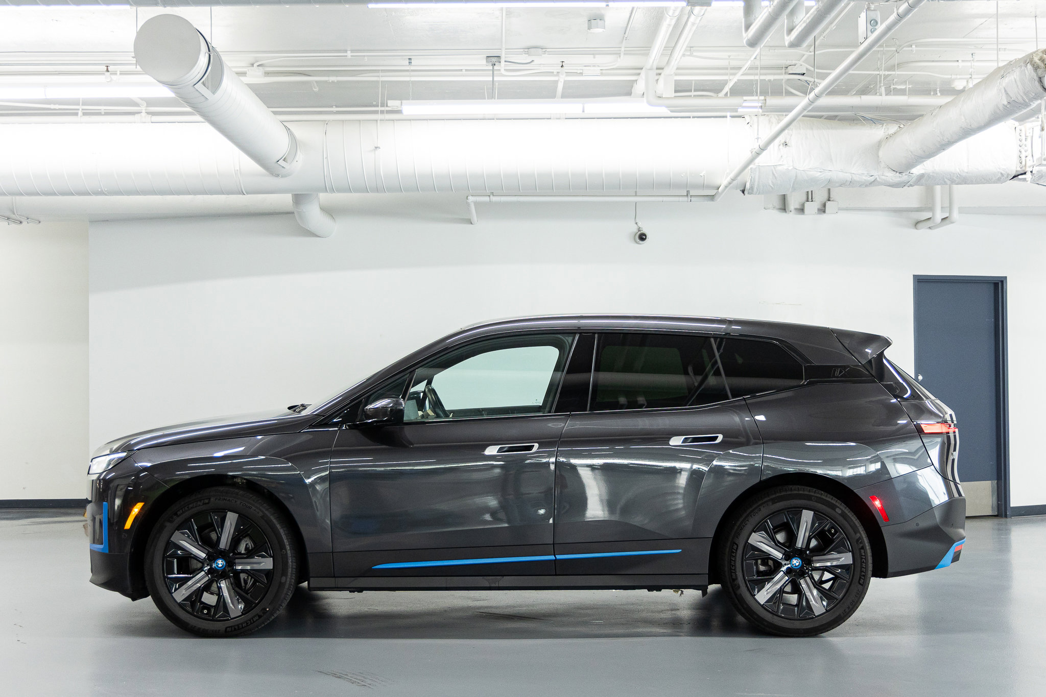Used 2024 BMW iX Base with VIN WB523CF09RCN68537 for sale in Chicago, IL