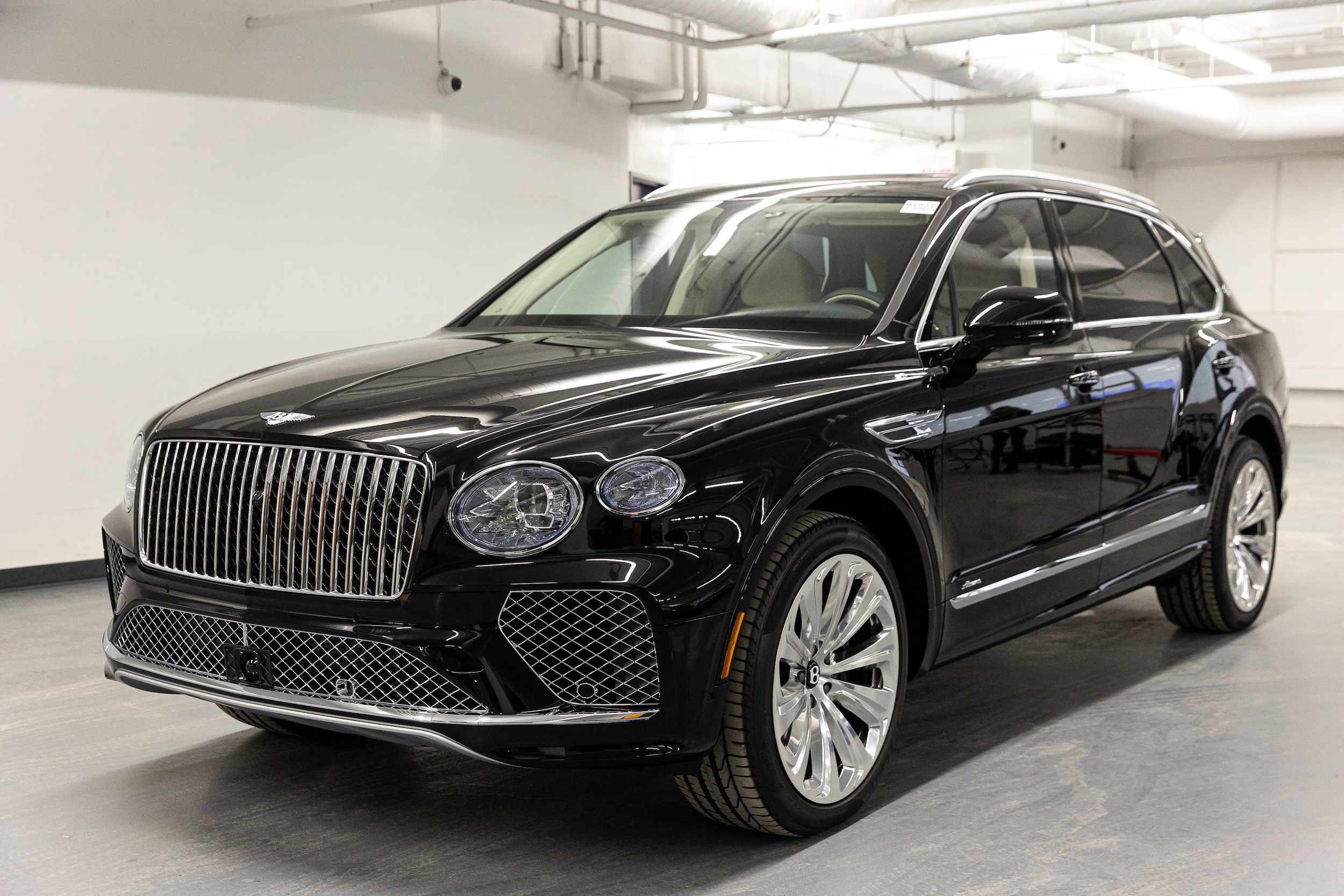 2025 Bentley Bentayga Azure's photo