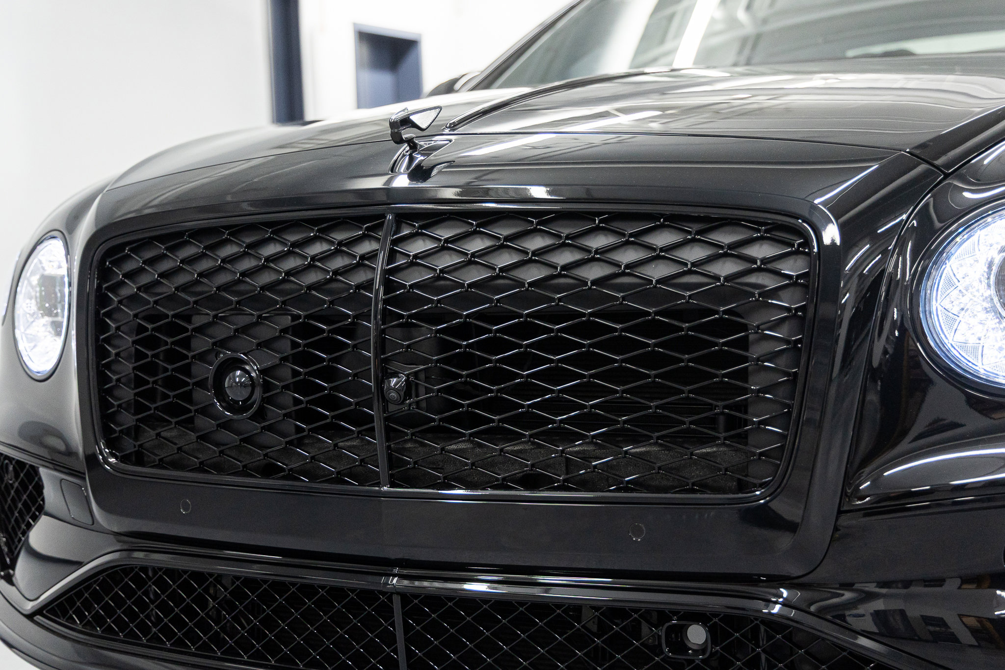 2025 Bentley Flying Spur - Photo 10