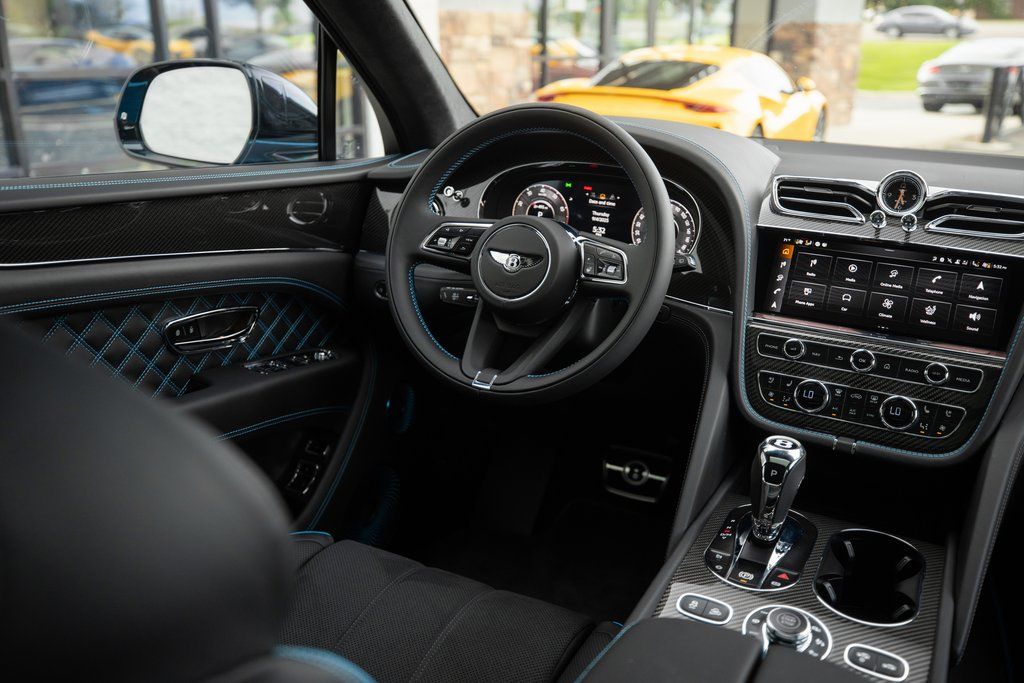 2025 Bentley Bentayga S - Photo 26