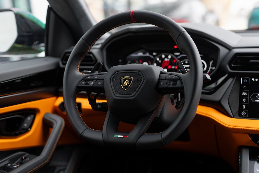 2025 Lamborghini Urus SE - Photo 48