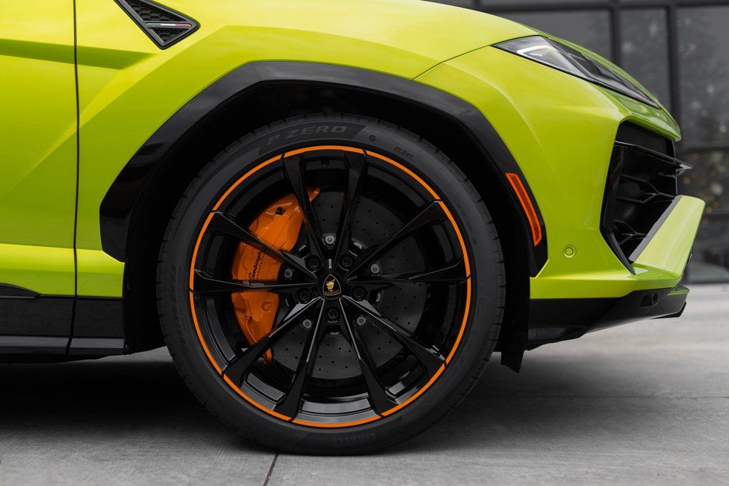 2025 Lamborghini Urus SE - Photo 10