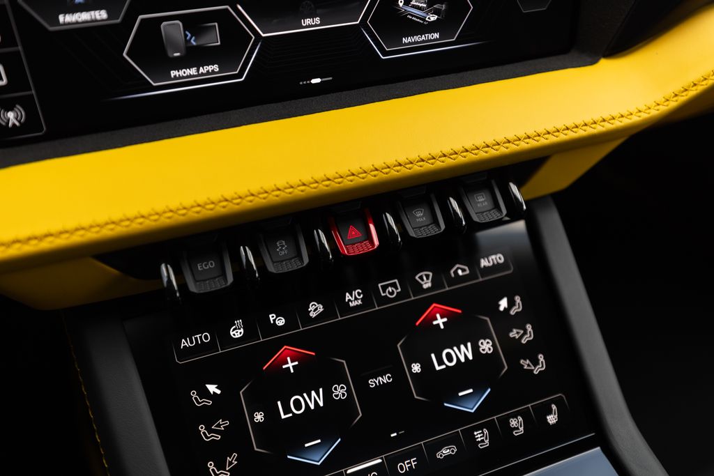 2026 Lamborghini Urus SE - Photo 49
