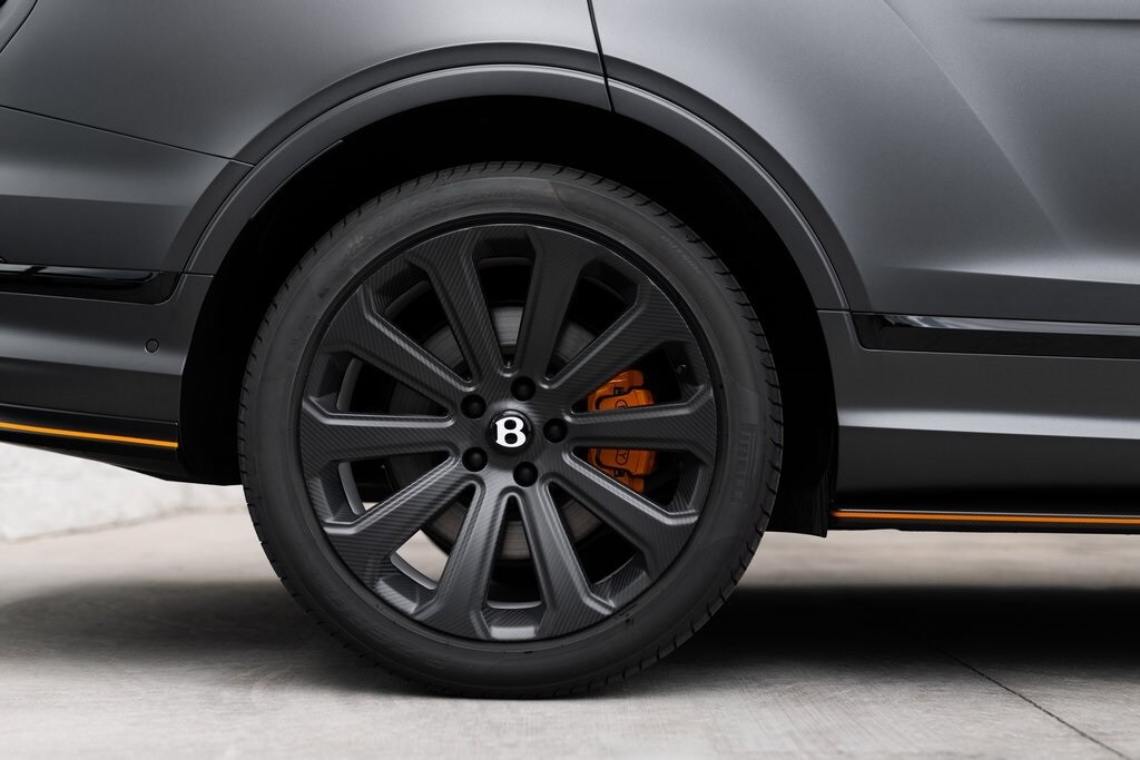 2025 Bentley Bentayga S photo 4