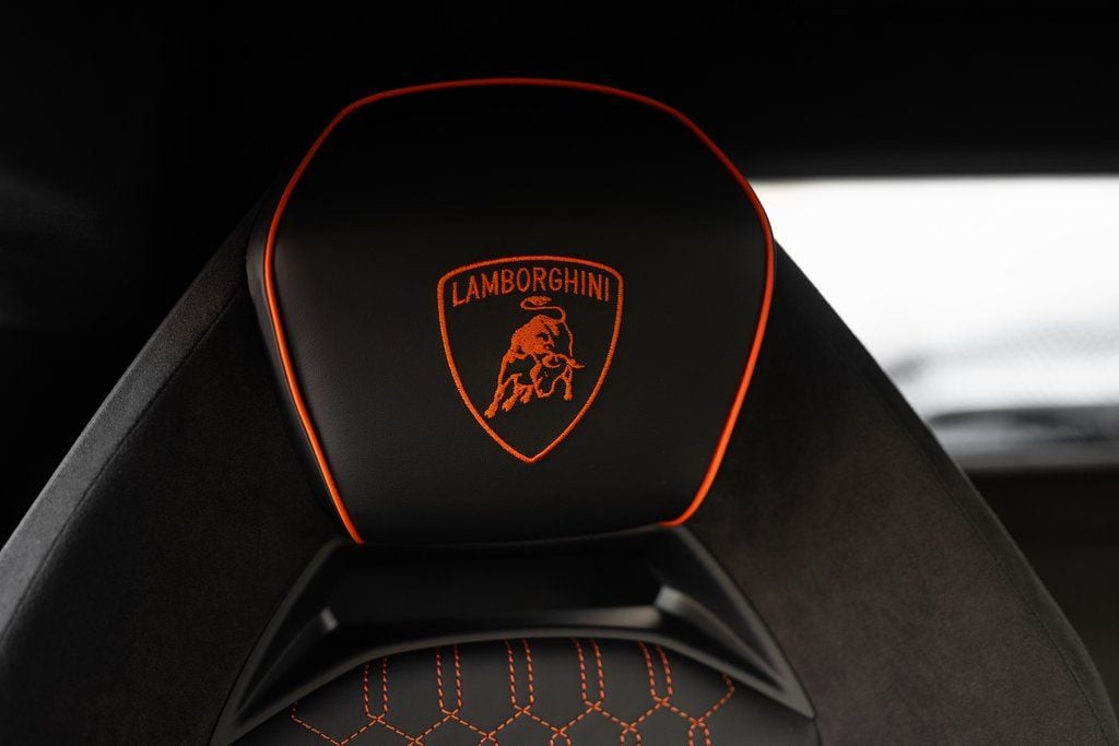 2026 Lamborghini Revuelto Base - Photo 40