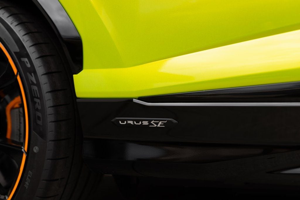 2025 Lamborghini Urus SE - Photo 13