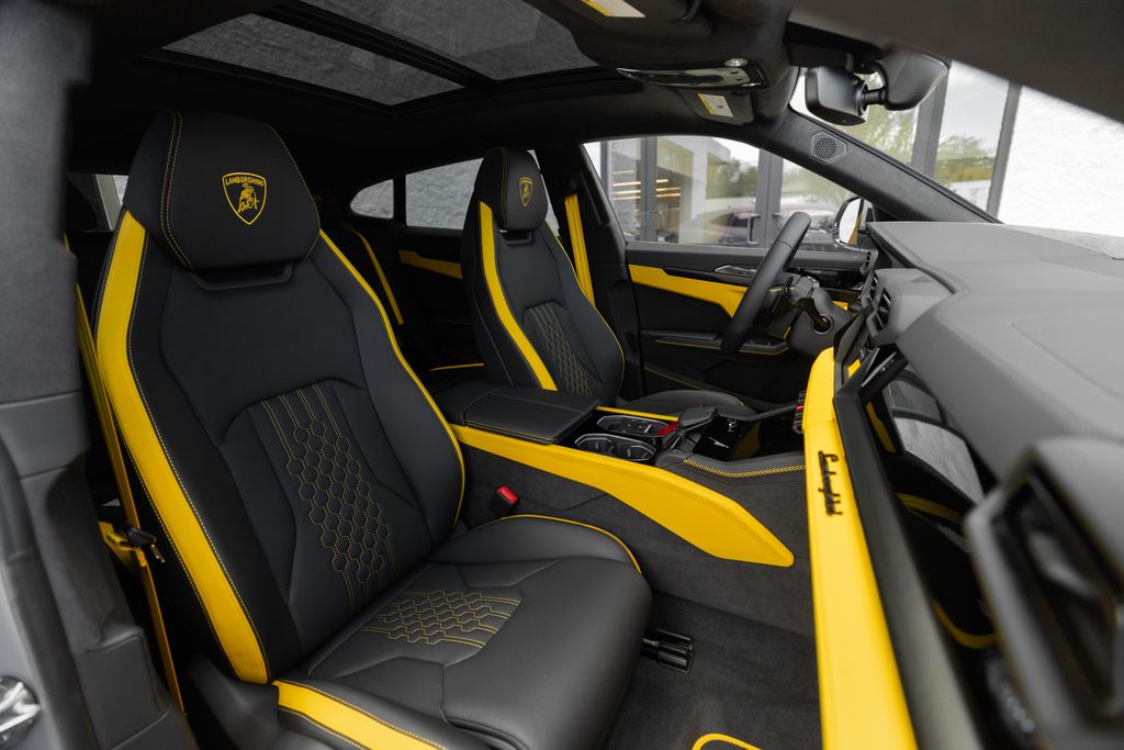 2026 Lamborghini Urus SE - Photo 19