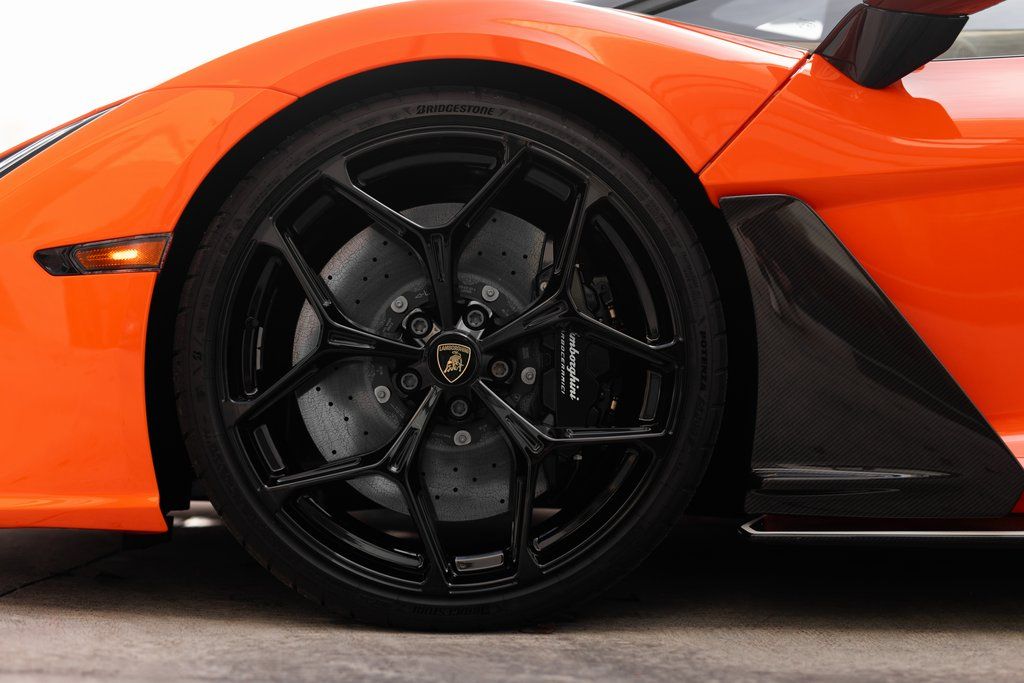 2026 Lamborghini Revuelto Base - Photo 16