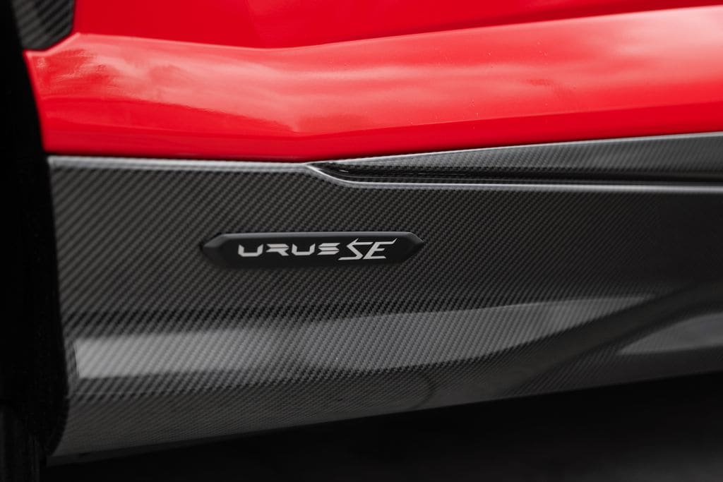 2026 Lamborghini Urus SE - Photo 11