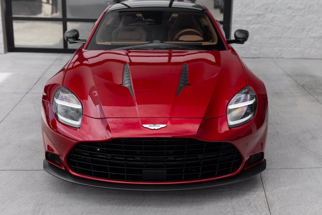 2025 Aston Martin Vanquish AM7 photo 3