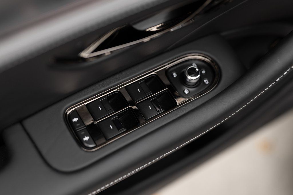 2026 Bentley Flying Spur Speed - Photo 39