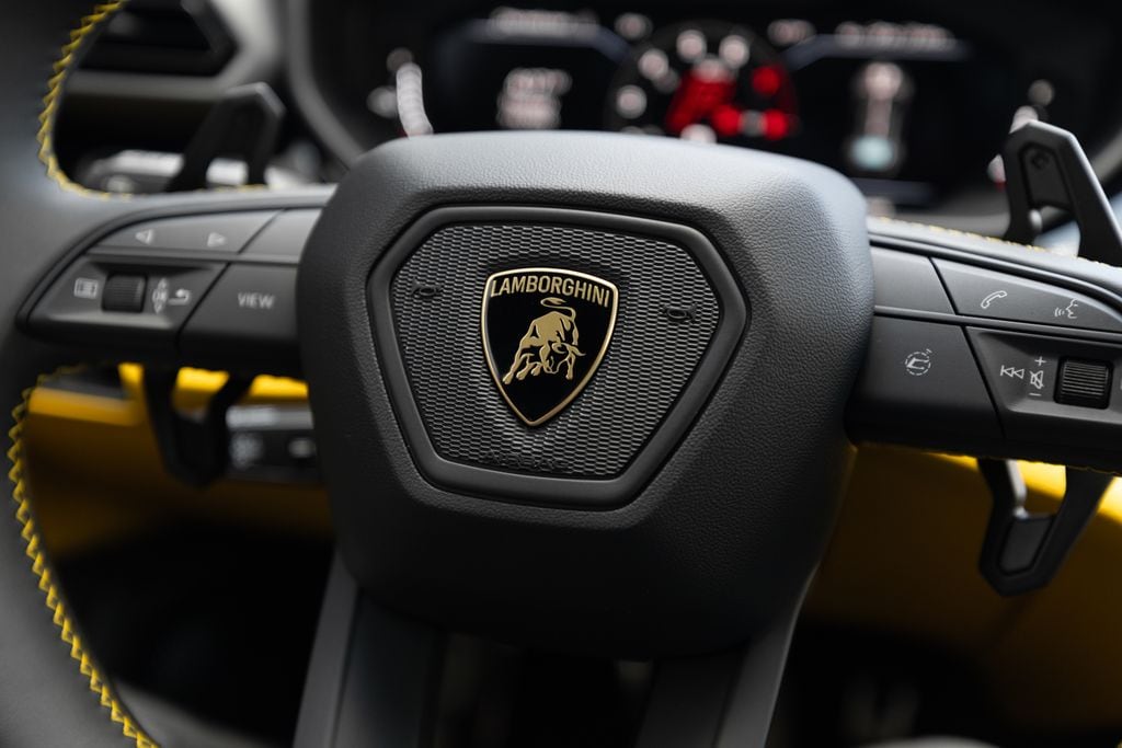 2026 Lamborghini Urus SE - Photo 45