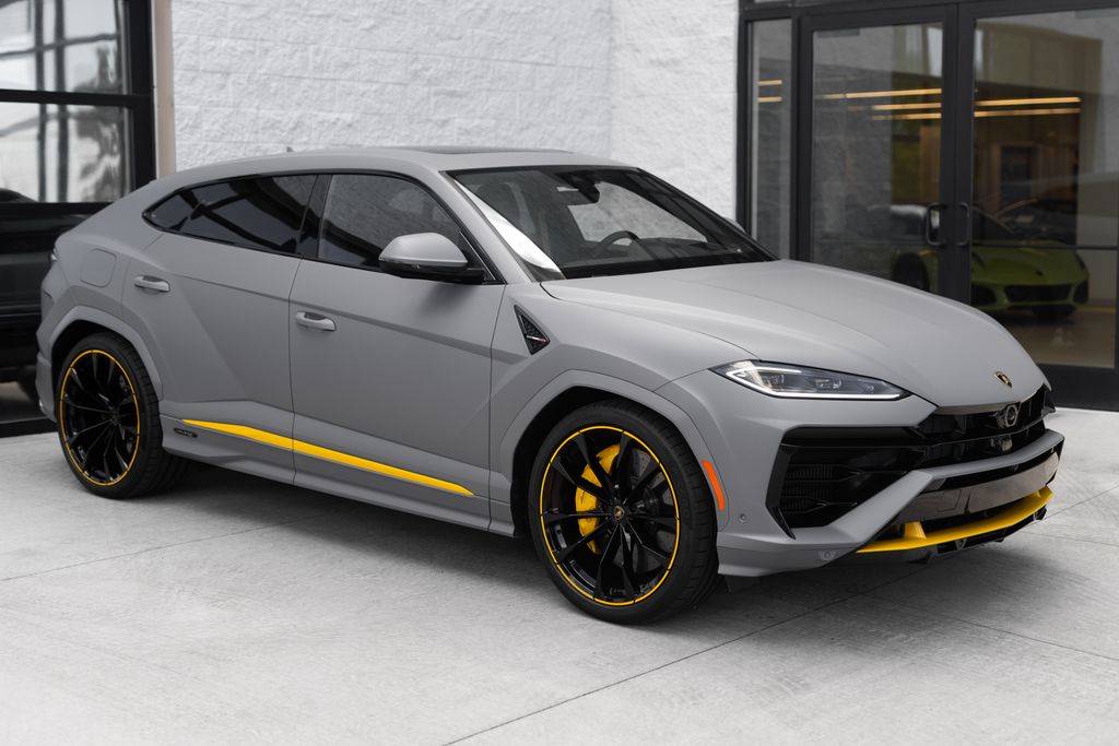2026 Lamborghini Urus SE - Photo 3