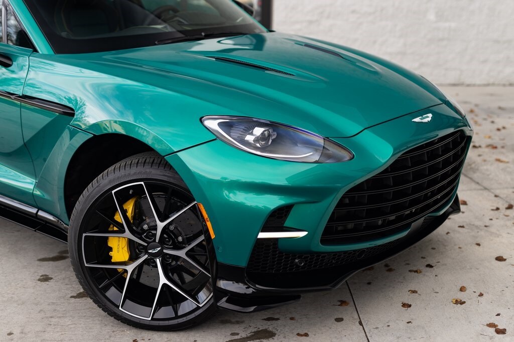 2025 Aston Martin DBX AM8 DBX707 photo 2