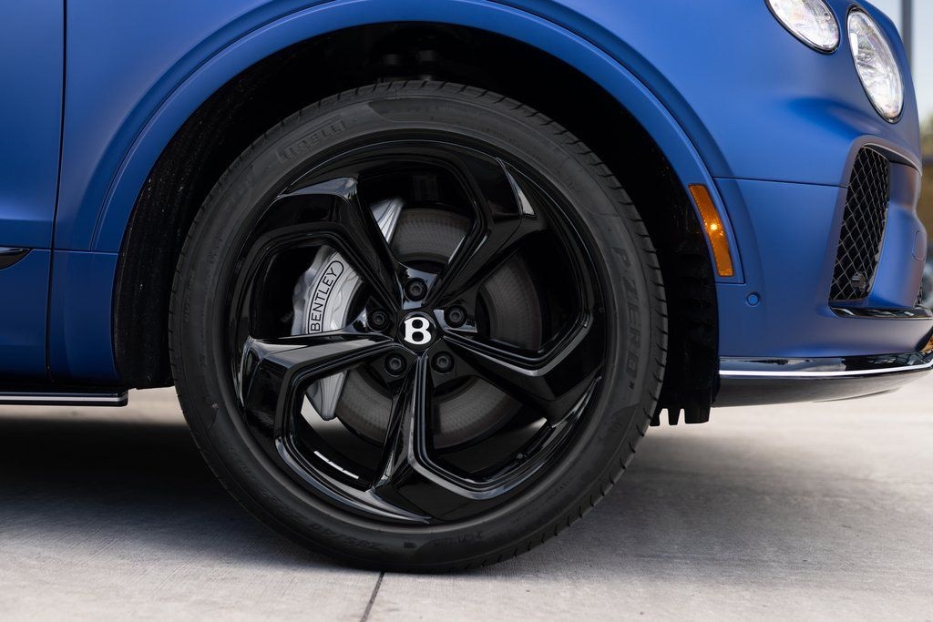 New 2025 Bentley Bentayga S Black Edition SUV