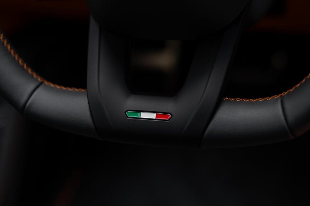 2025 Lamborghini Urus SE - Photo 54