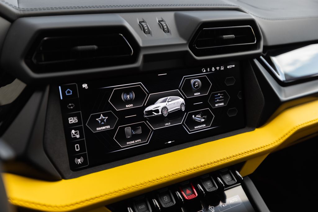 2026 Lamborghini Urus SE - Photo 47