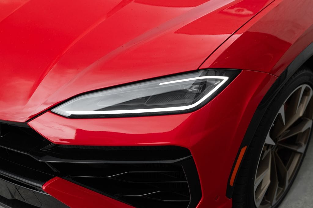 2026 Lamborghini Urus SE - Photo 12