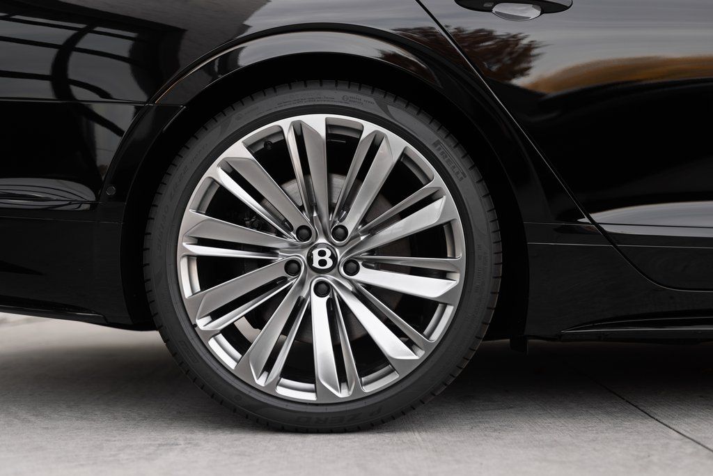 2026 Bentley Flying Spur Speed - Photo 7