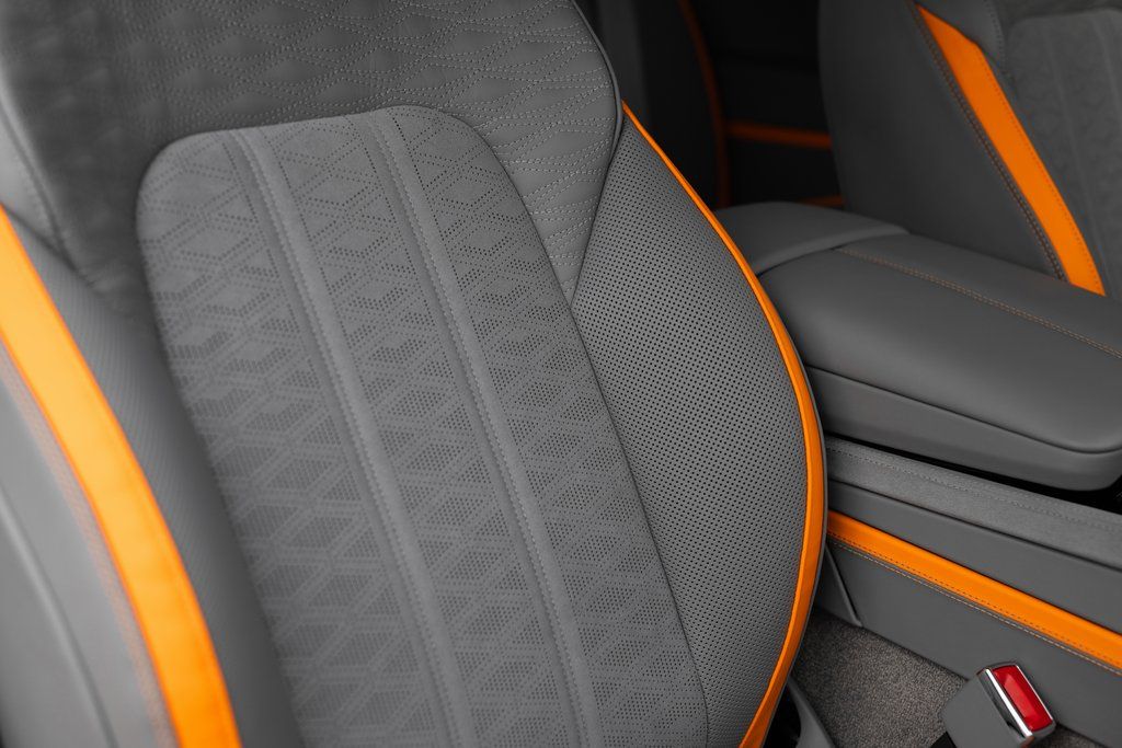 2025 Bentley Continental GT Speed - Photo 24