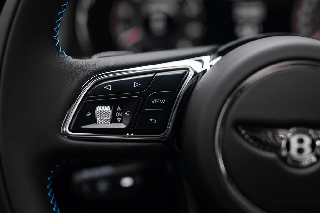2025 Bentley Bentayga S - Photo 44