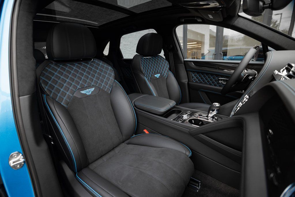 2025 Bentley Bentayga S - Photo 32