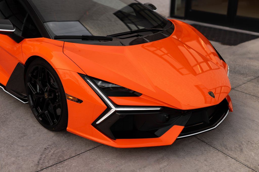 2026 Lamborghini Revuelto Base - Photo 13