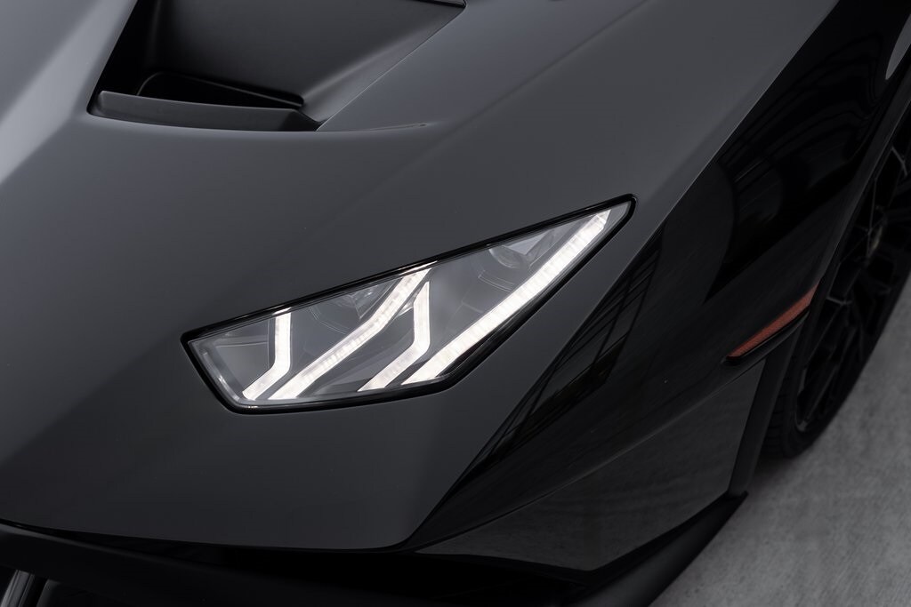 2022 Lamborghini Huracan STO photo 3