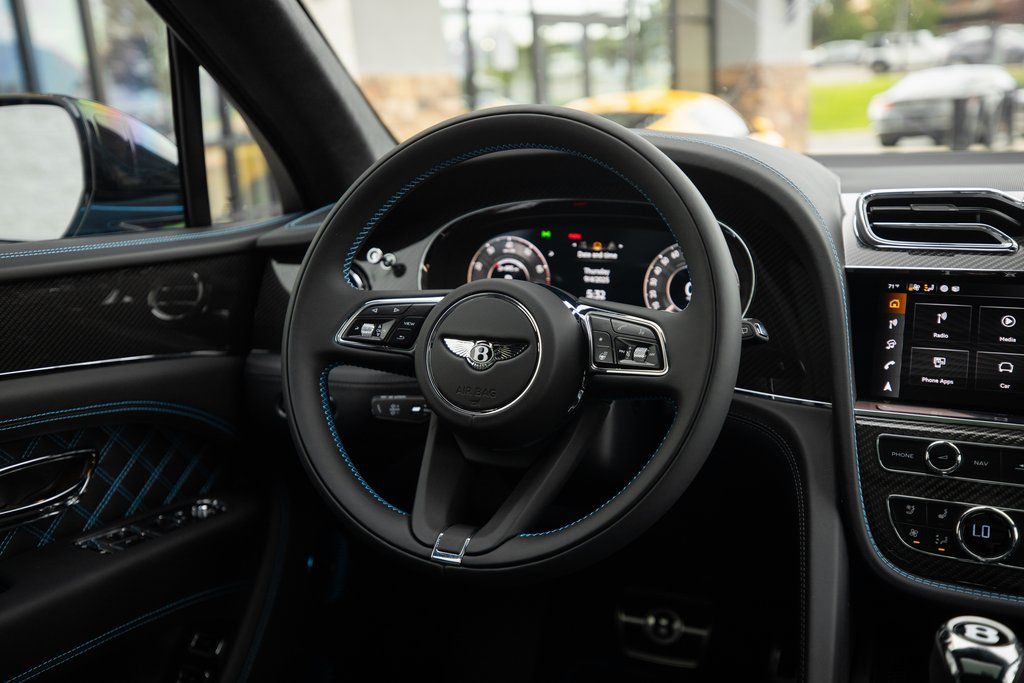 2025 Bentley Bentayga S - Photo 28