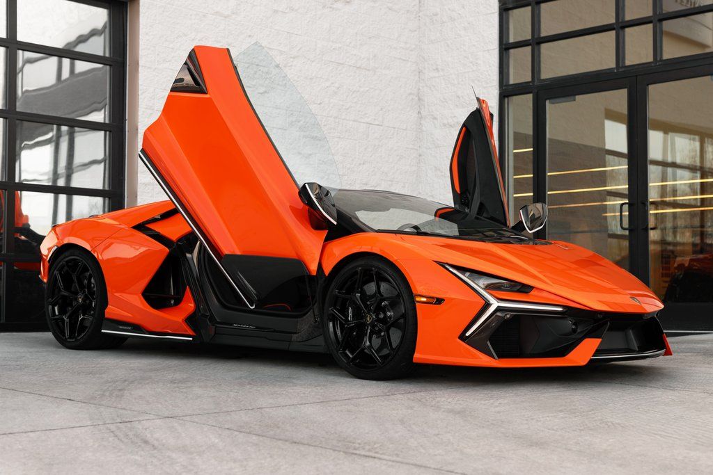 2026 Lamborghini Revuelto