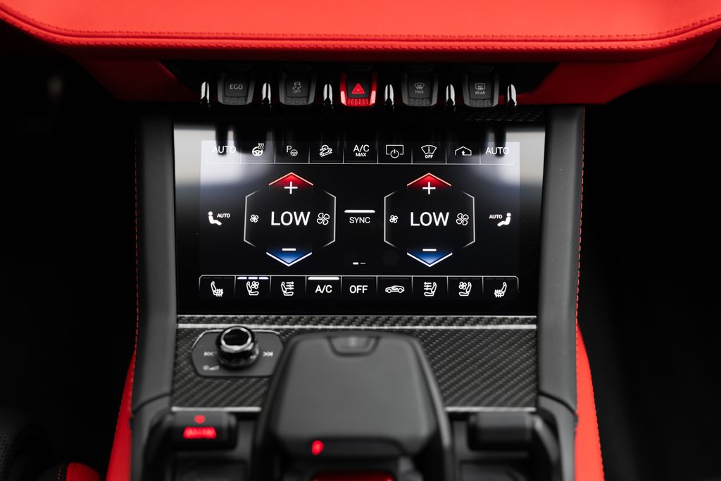 2026 Lamborghini Urus SE - Photo 36