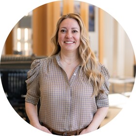 Staff member Hilary Graves from 7913706b9ec9