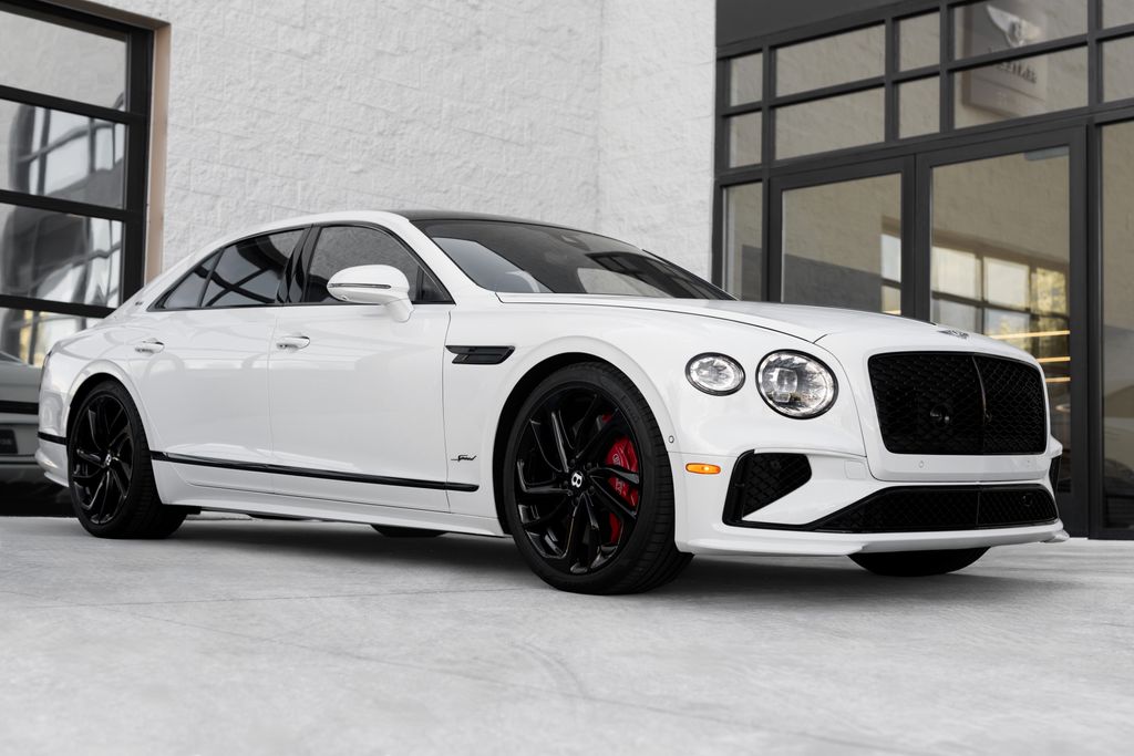 2025 Bentley Flying Spur 