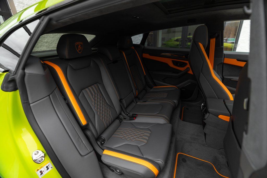 2025 Lamborghini Urus SE - Photo 27